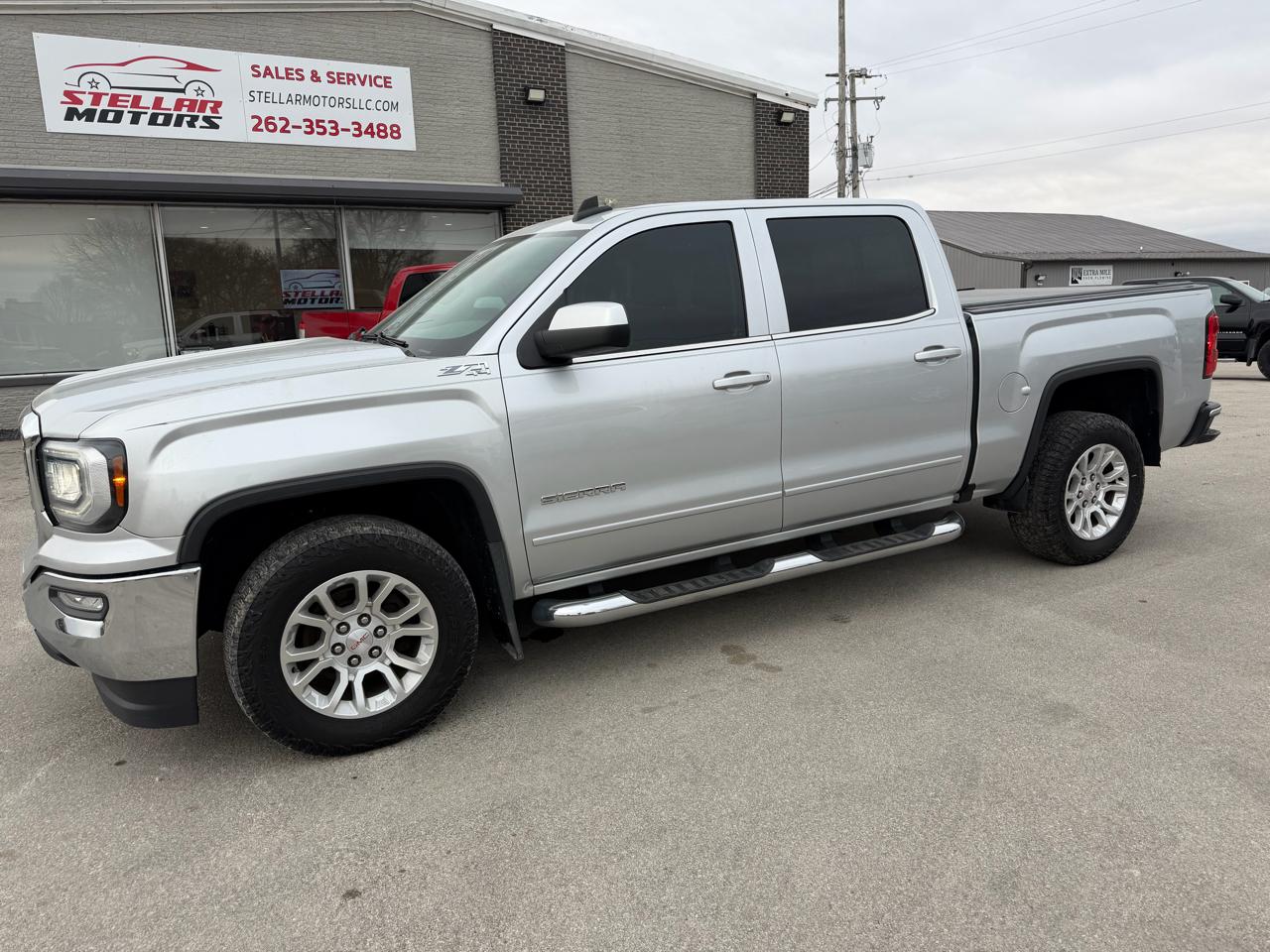 GMC Sierra 1500 4WD Crew Cab 143.5" SLE 2017