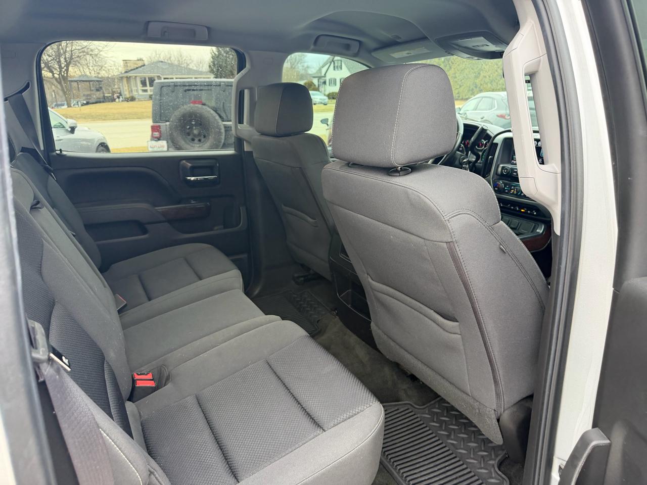 GMC Sierra 1500 4WD Crew Cab 143.5" SLE 2017