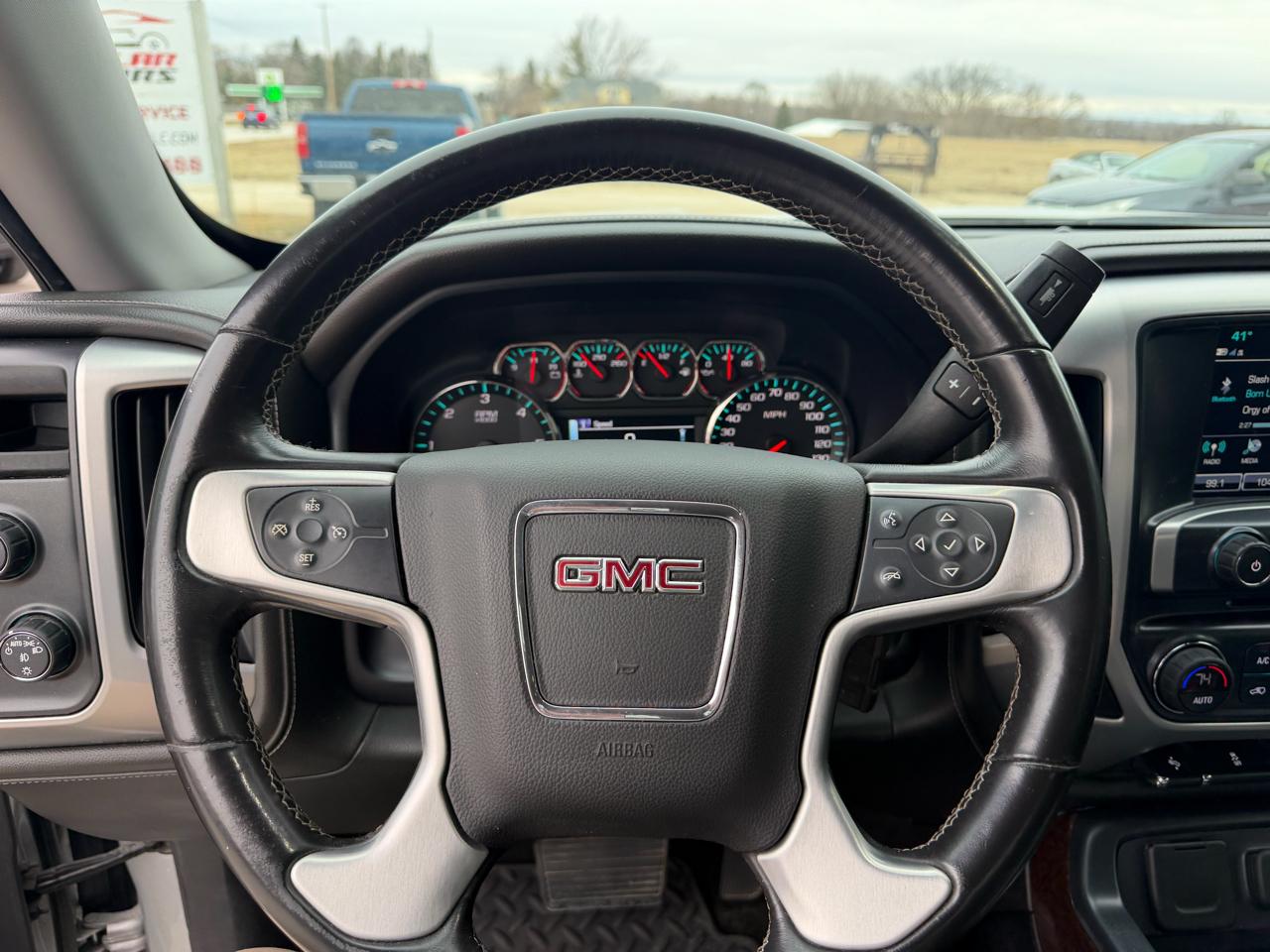 GMC Sierra 1500 4WD Crew Cab 143.5" SLE 2017