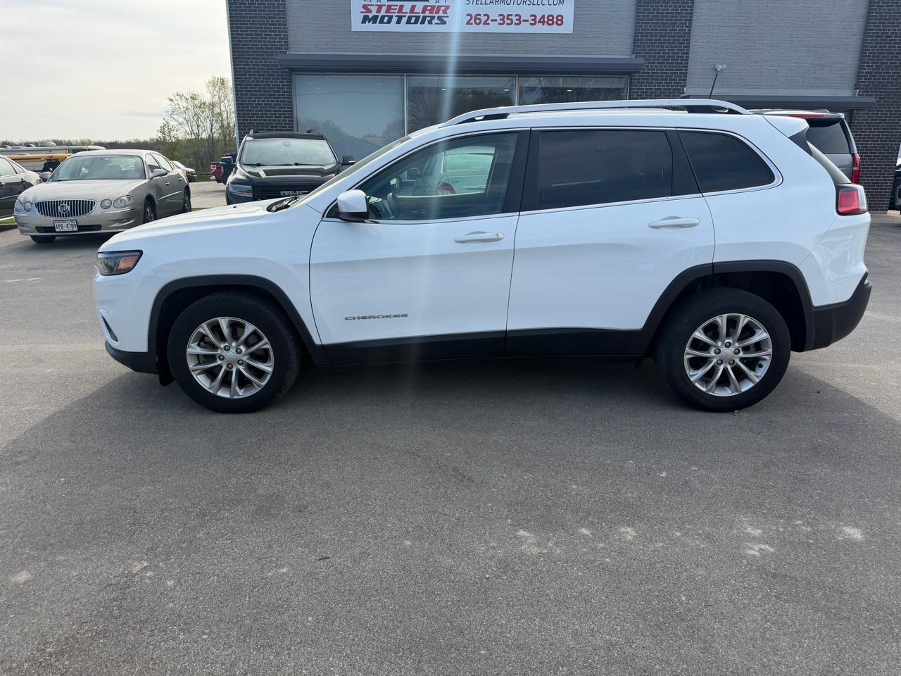 Jeep Cherokee Latitude FWD 2019