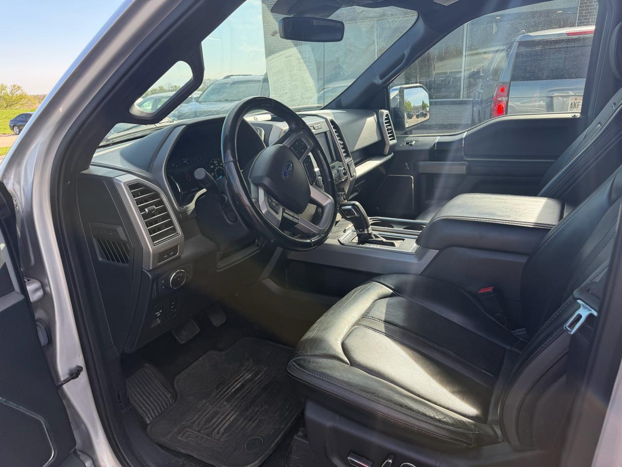 Ford F-150 Platinum SuperCrew 5.5-ft. Bed 4WD 2019