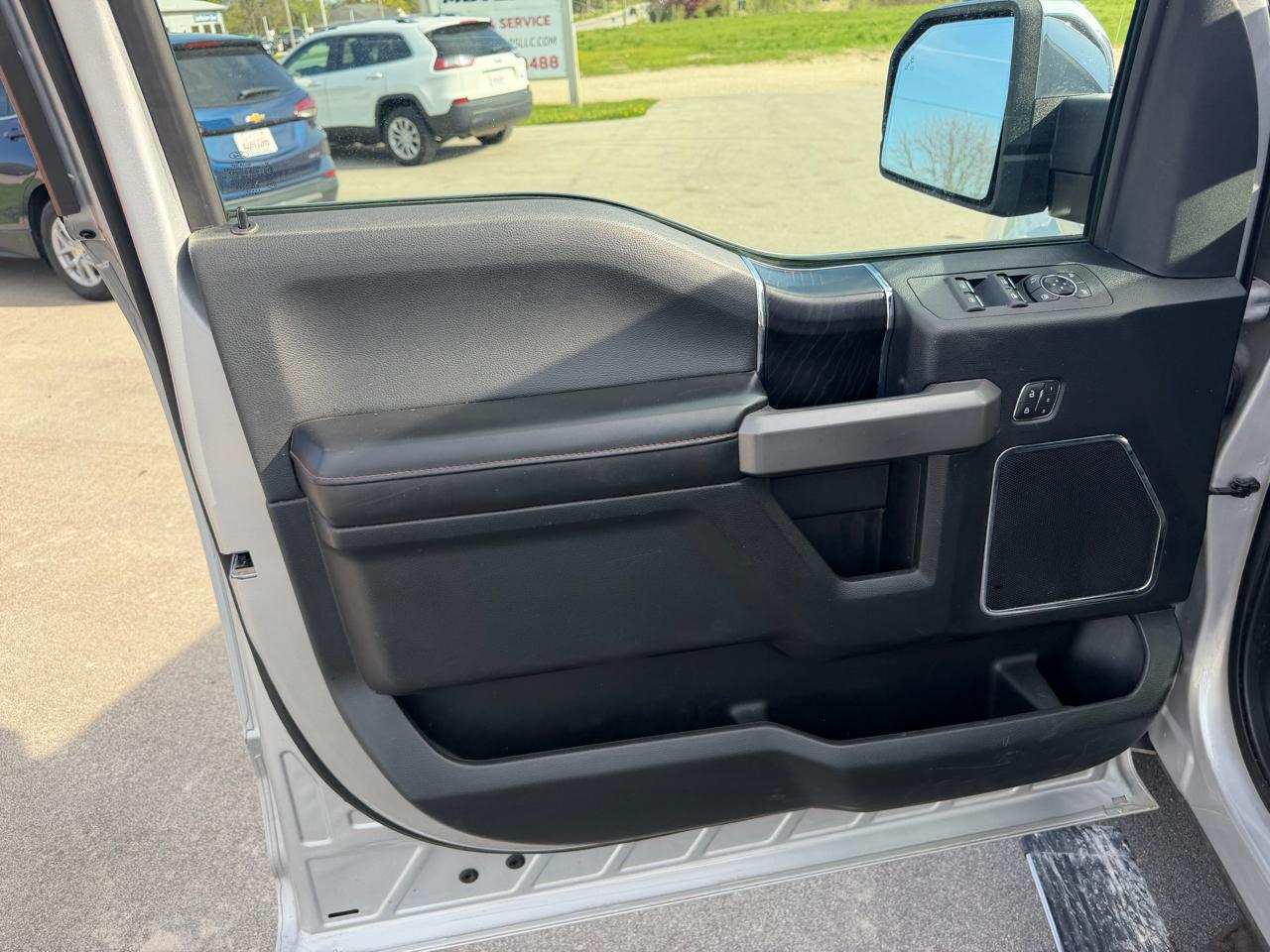 Ford F-150 Platinum SuperCrew 5.5-ft. Bed 4WD 2019