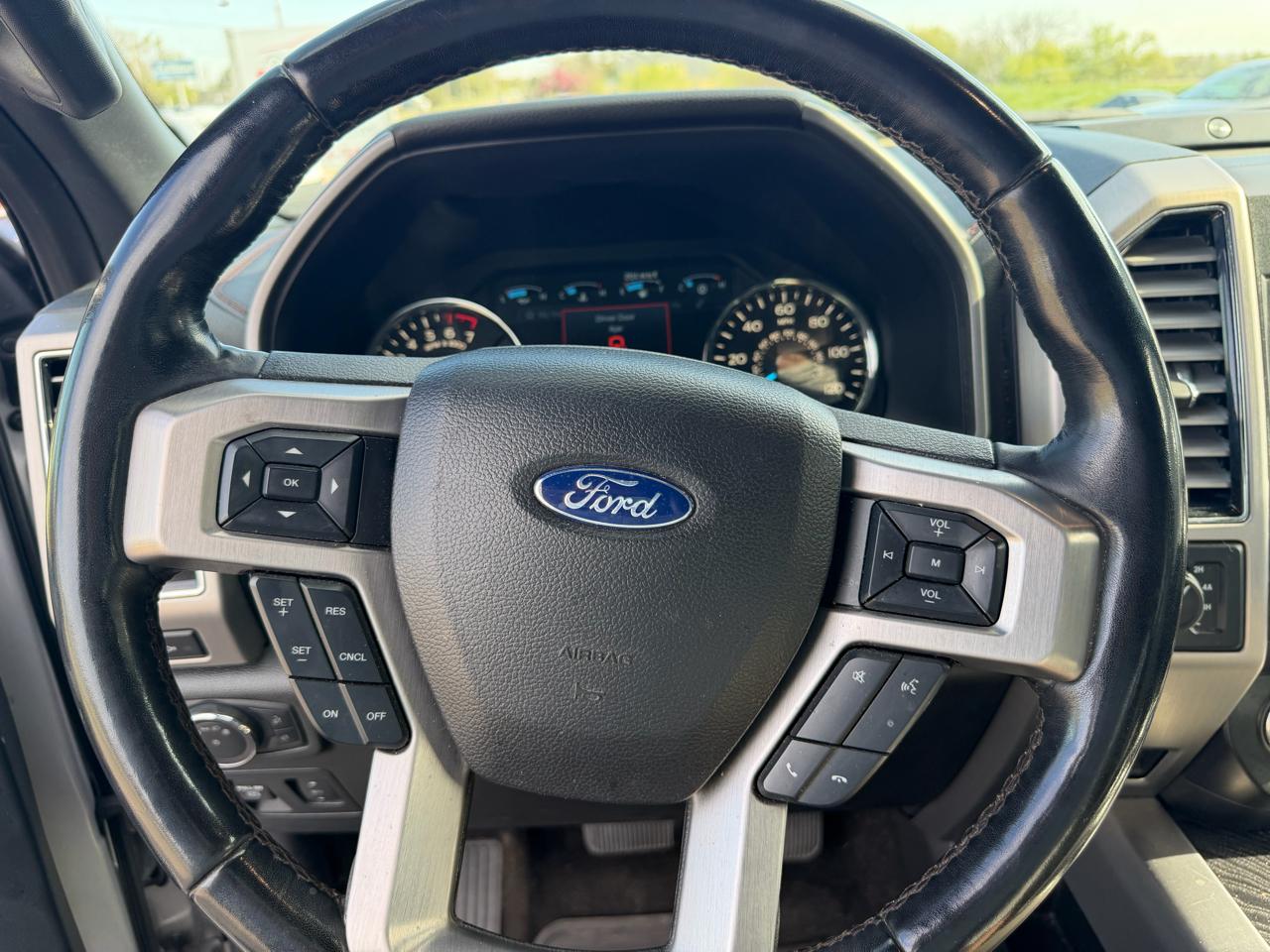Ford F-150 Platinum SuperCrew 5.5-ft. Bed 4WD 2019