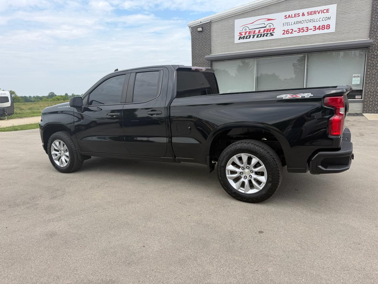 Chevrolet Silverado 1500 4WD Double Cab 147" Custom 2021