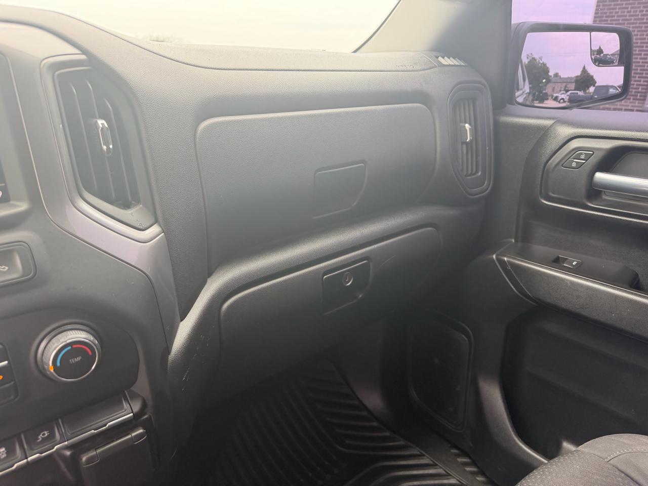 Chevrolet Silverado 1500 4WD Double Cab 147" Custom 2021