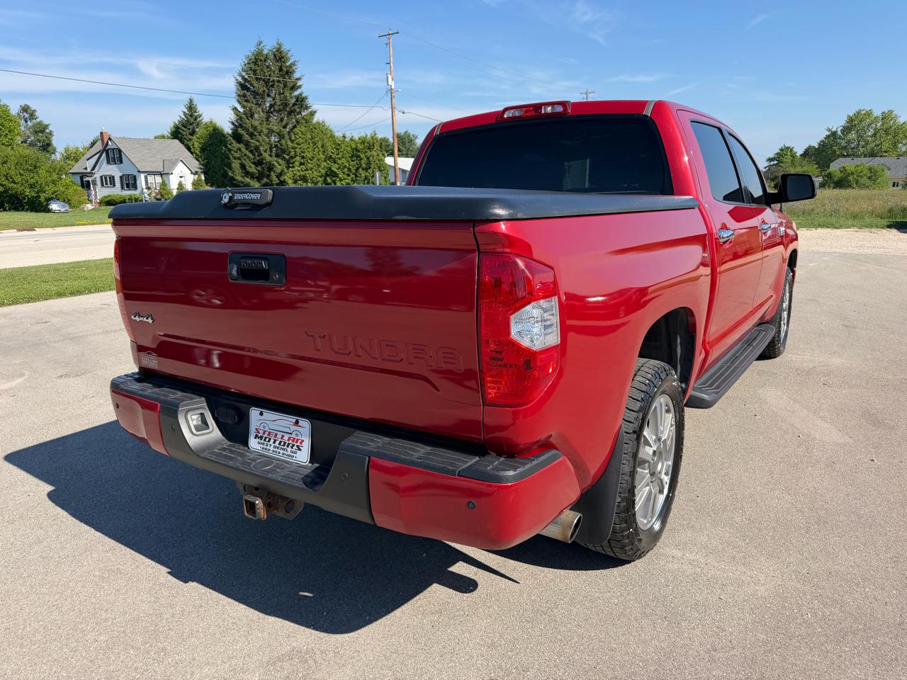 Toyota Tundra 4WD Truck CrewMax 5.7L FFV V8 6-Spd AT Platinum (Natl) 2014