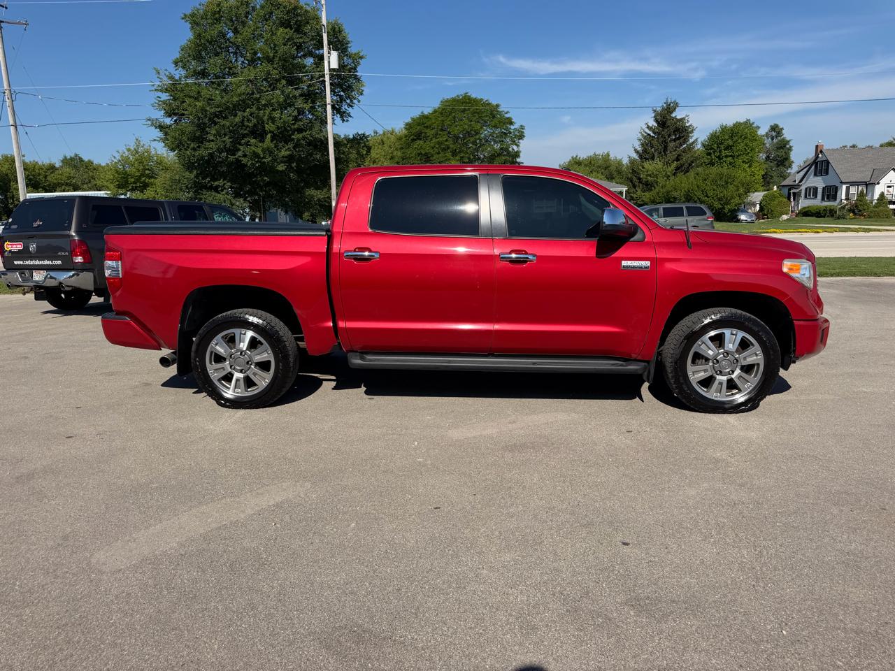Toyota Tundra 4WD Truck CrewMax 5.7L FFV V8 6-Spd AT Platinum (Natl) 2014