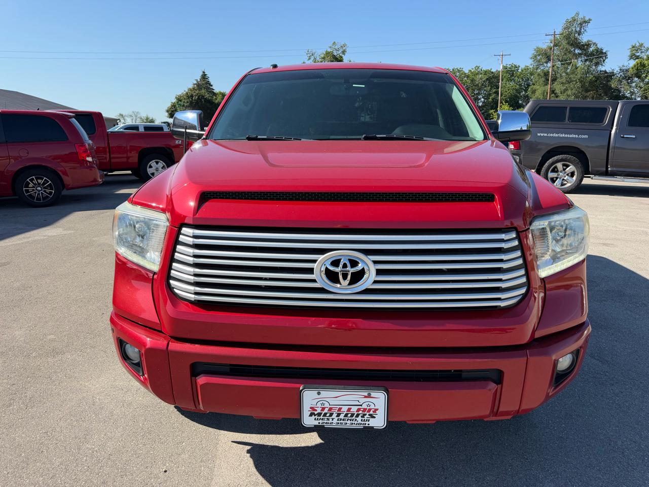 Toyota Tundra 4WD Truck CrewMax 5.7L FFV V8 6-Spd AT Platinum (Natl) 2014