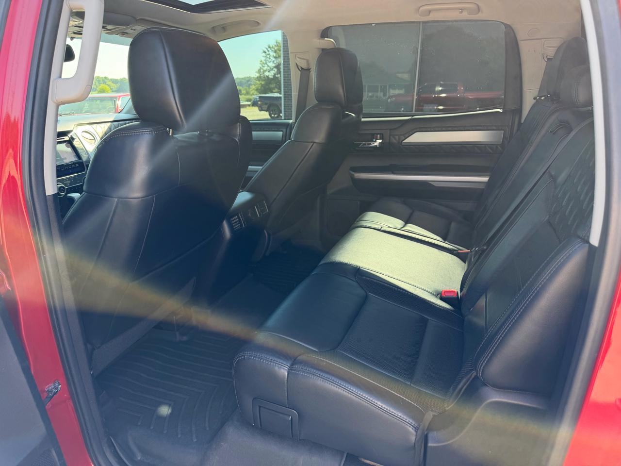 Toyota Tundra 4WD Truck CrewMax 5.7L FFV V8 6-Spd AT Platinum (Natl) 2014