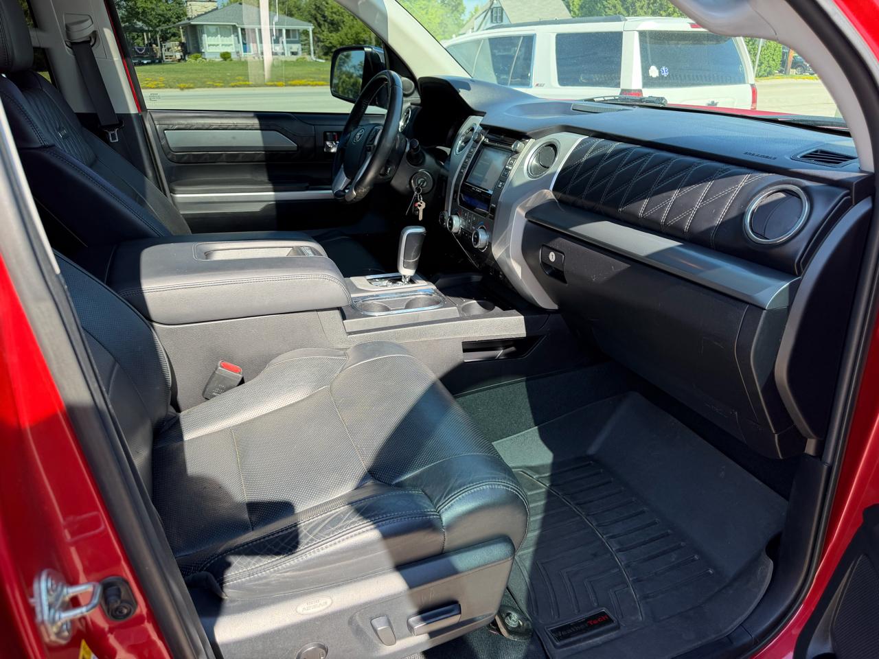 Toyota Tundra 4WD Truck CrewMax 5.7L FFV V8 6-Spd AT Platinum (Natl) 2014
