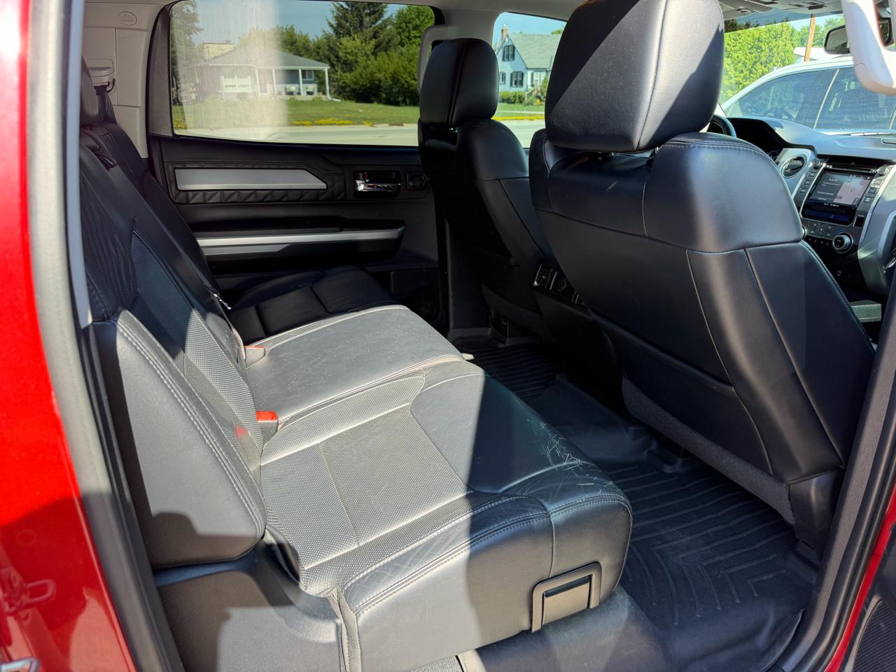 Toyota Tundra 4WD Truck CrewMax 5.7L FFV V8 6-Spd AT Platinum (Natl) 2014