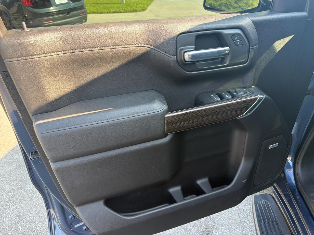 Chevrolet Silverado 1500 4WD Crew Cab 147" RST 2019