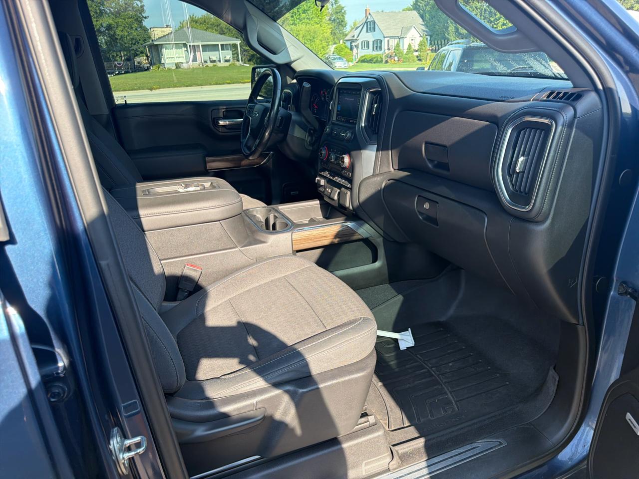 Chevrolet Silverado 1500 4WD Crew Cab 147" RST 2019