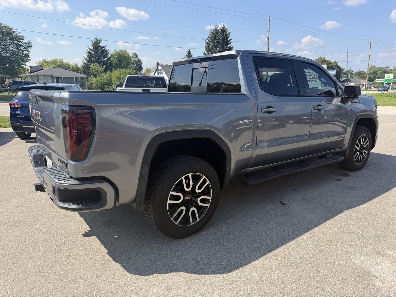 GMC Sierra 1500 4WD Crew Cab 147" AT4 2019
