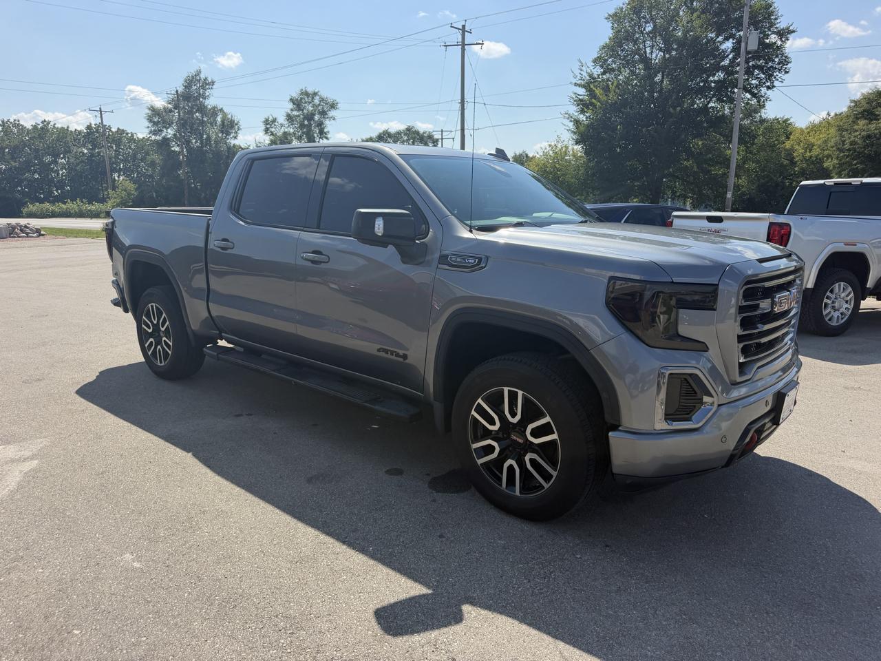 GMC Sierra 1500 4WD Crew Cab 147" AT4 2019