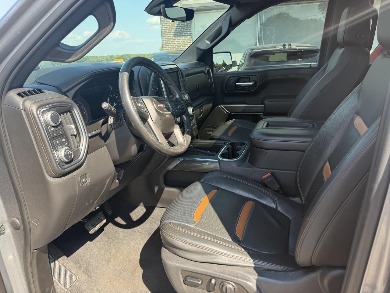GMC Sierra 1500 4WD Crew Cab 147" AT4 2019