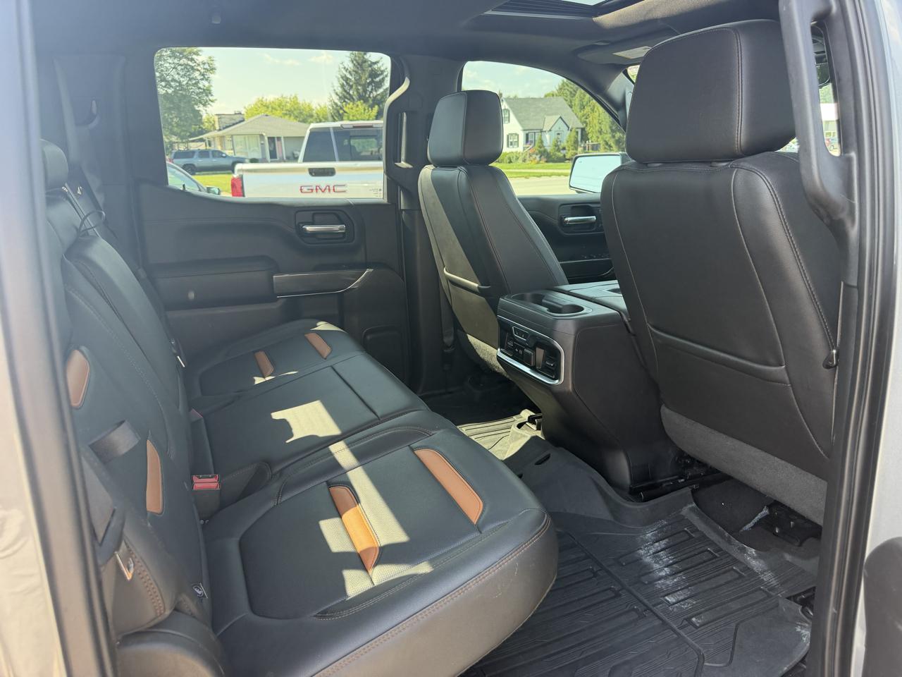 GMC Sierra 1500 4WD Crew Cab 147" AT4 2019