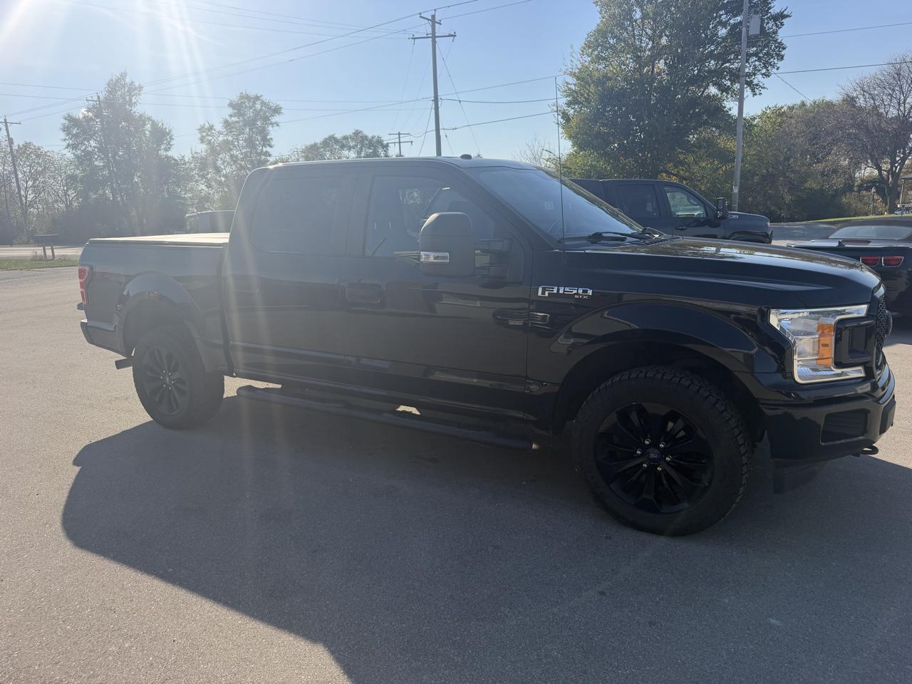 Ford F-150 4WD SuperCrew 150" XL 2019