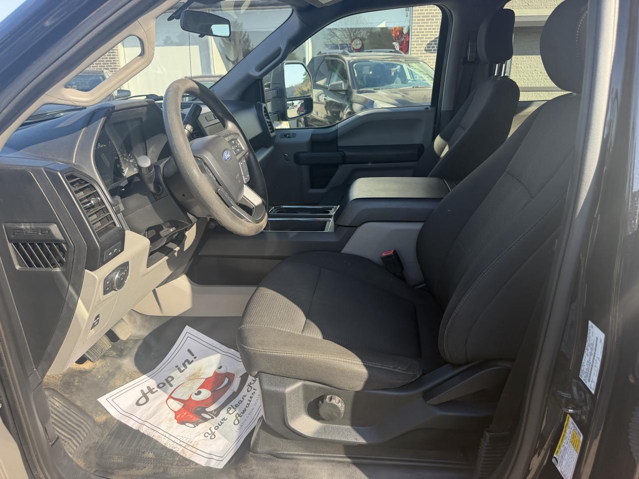 Ford F-150 4WD SuperCrew 150" XL 2019