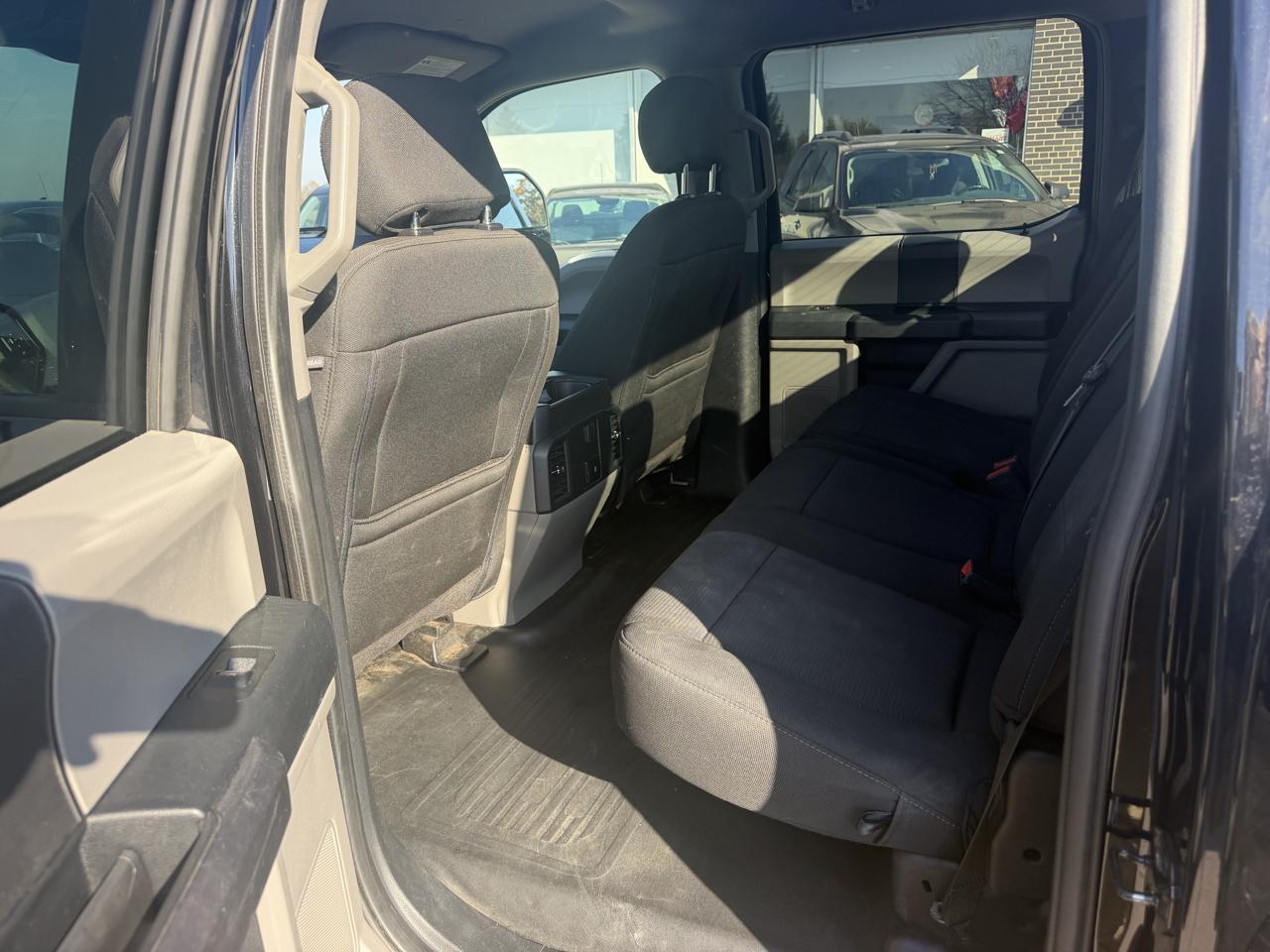 Ford F-150 4WD SuperCrew 150" XL 2019