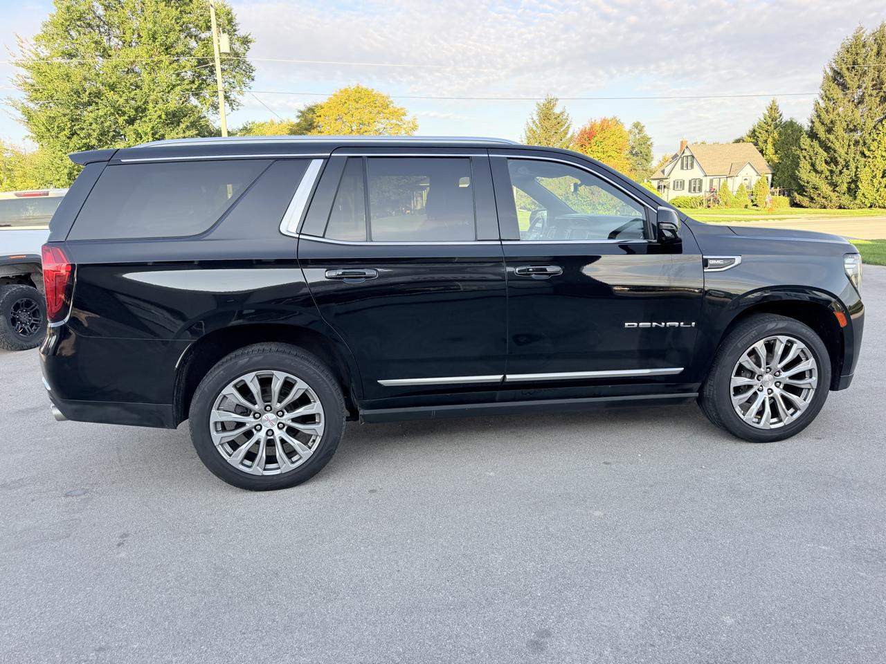 2022 GMC Yukon Denali - Photo 9