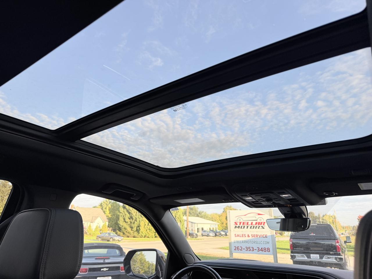 2022 GMC Yukon Denali - Photo 25