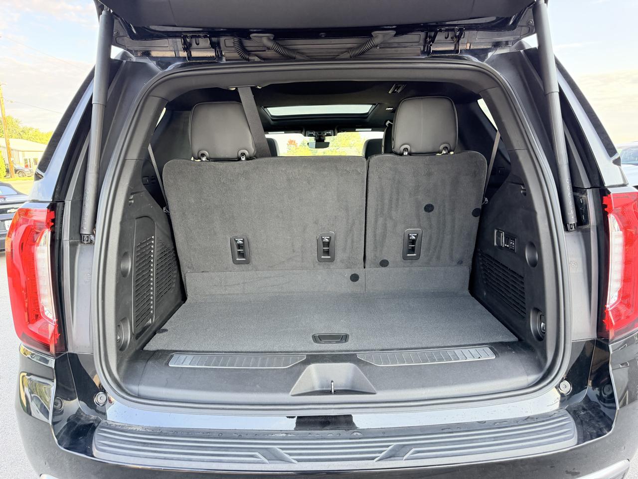 2022 GMC Yukon Denali - Photo 26