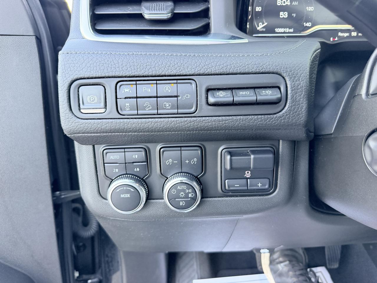 2022 GMC Yukon Denali - Photo 32