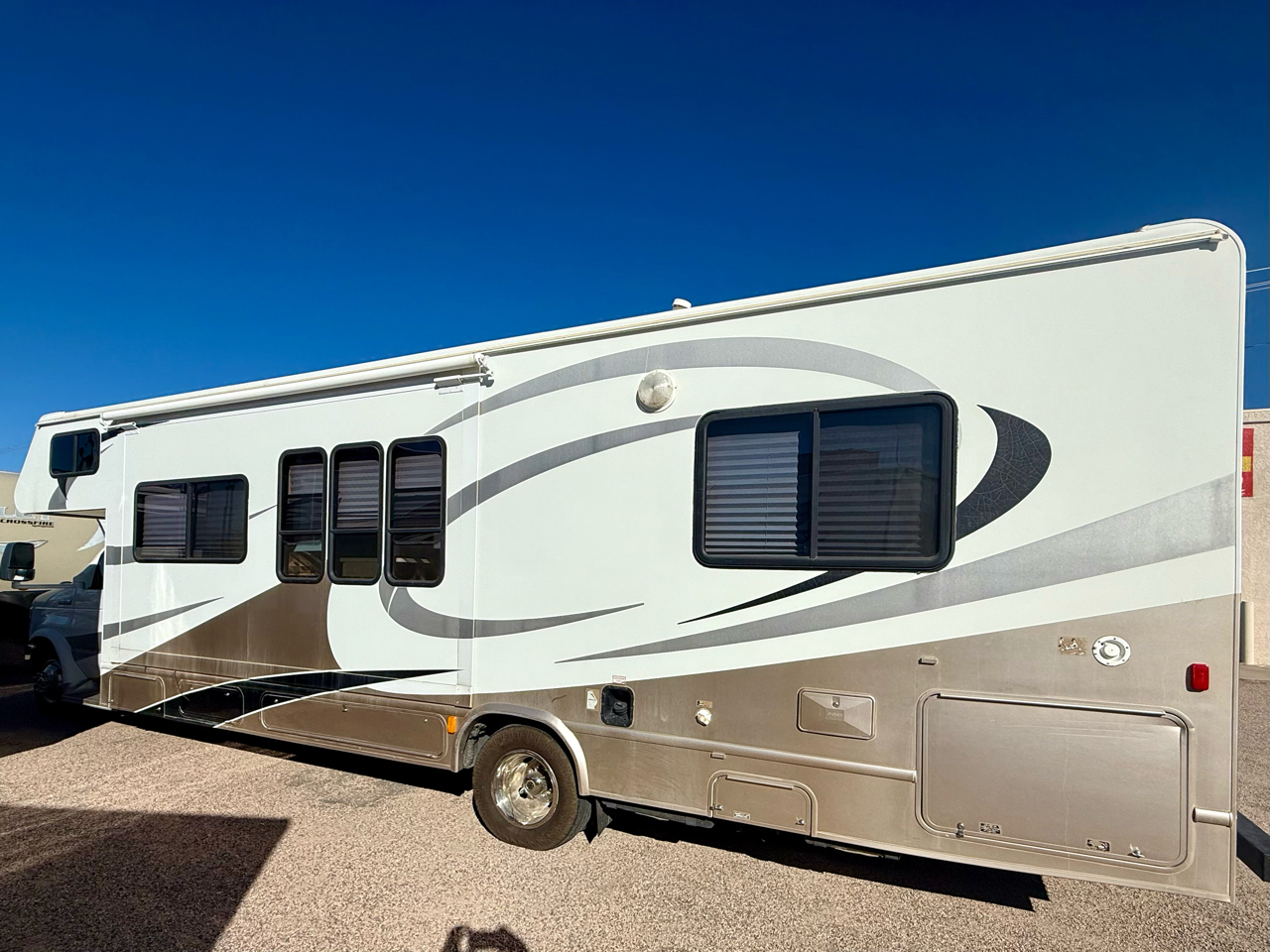 Ford Econoline E-450 2008