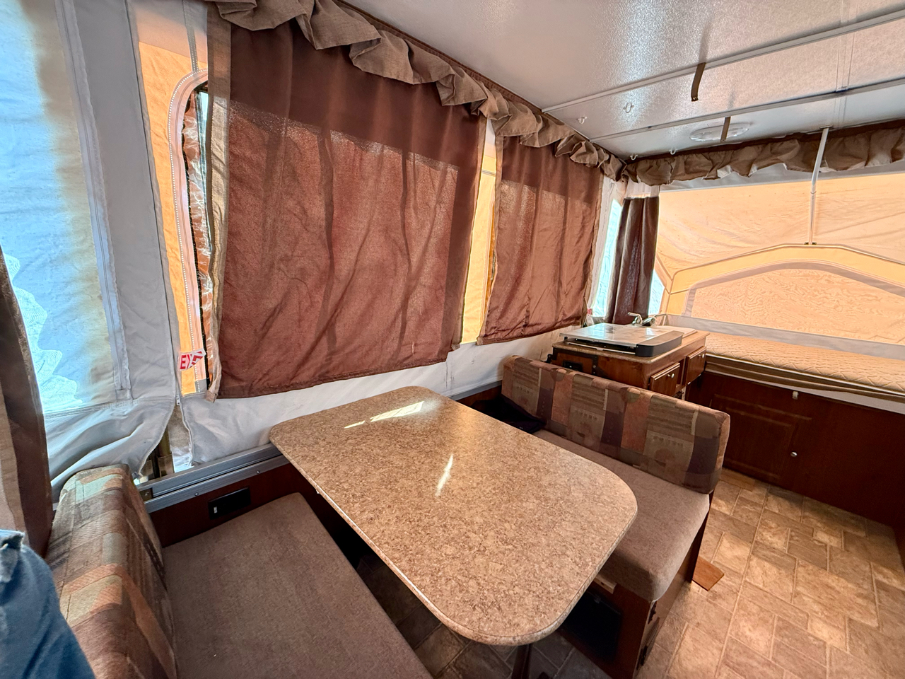 Forest River Flagstaff  2011