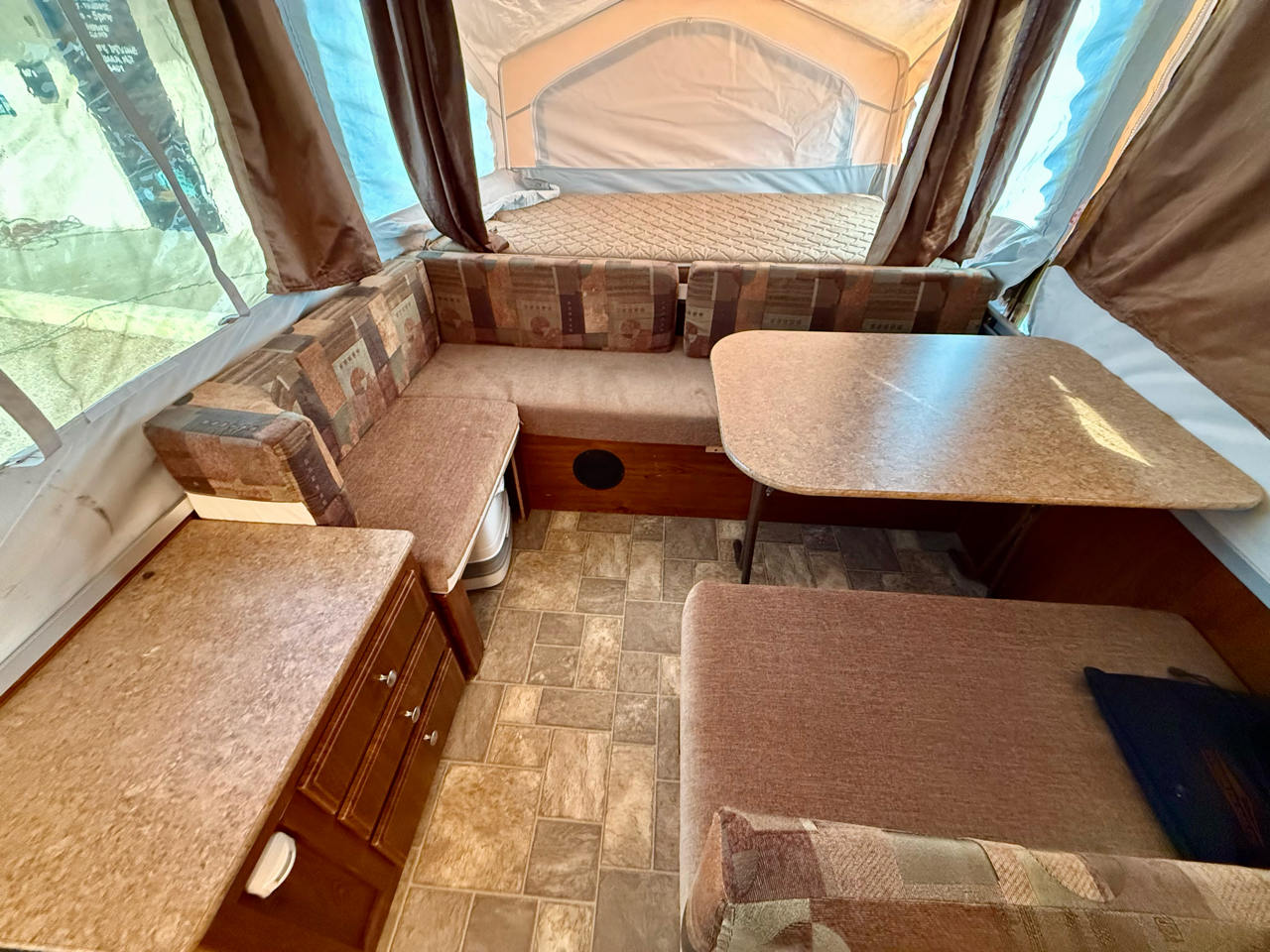 Forest River Flagstaff  2011