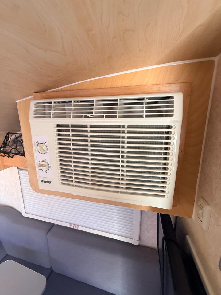 nuCamp RV’ Tab 320  2017