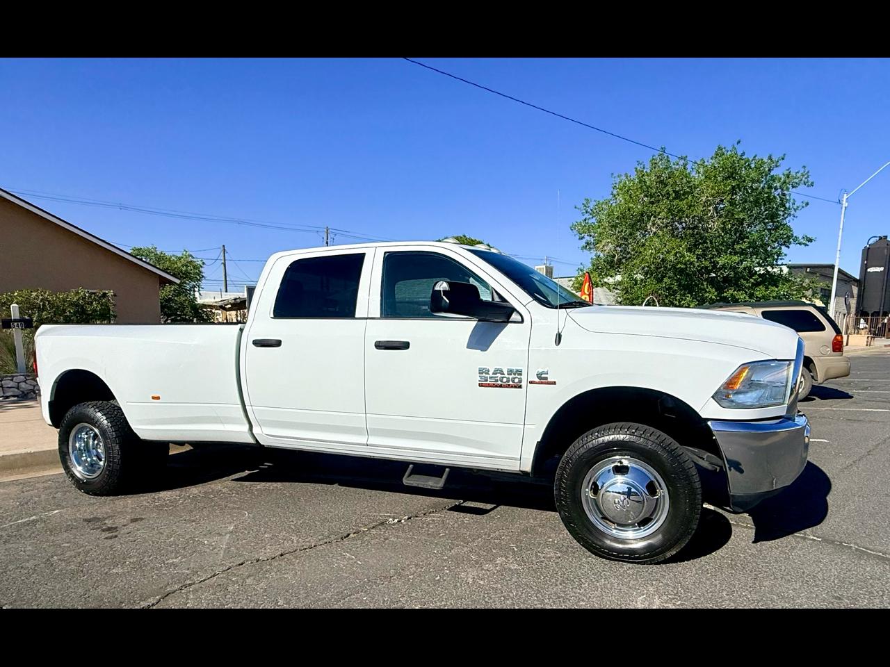 RAM 3500 Tradesman Crew Cab 4WD DRW 2015