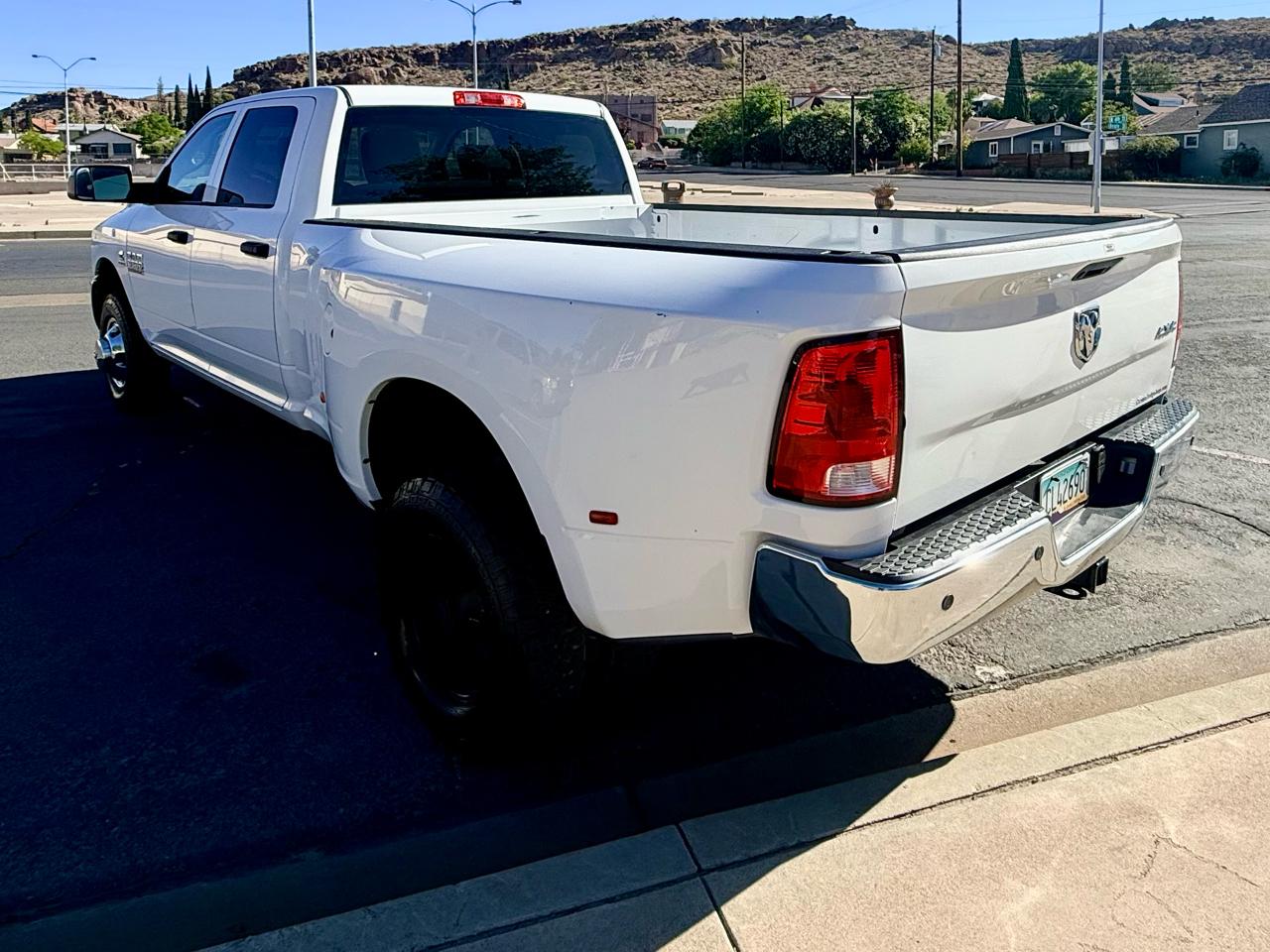 RAM 3500 Tradesman Crew Cab 4WD DRW 2015