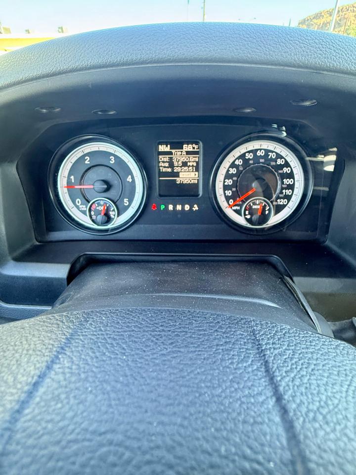 RAM 3500 Tradesman Crew Cab 4WD DRW 2015