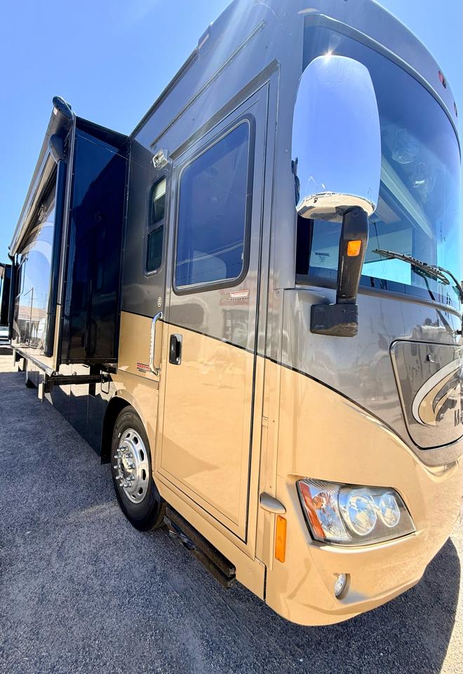 Winnebago Itasca  2011