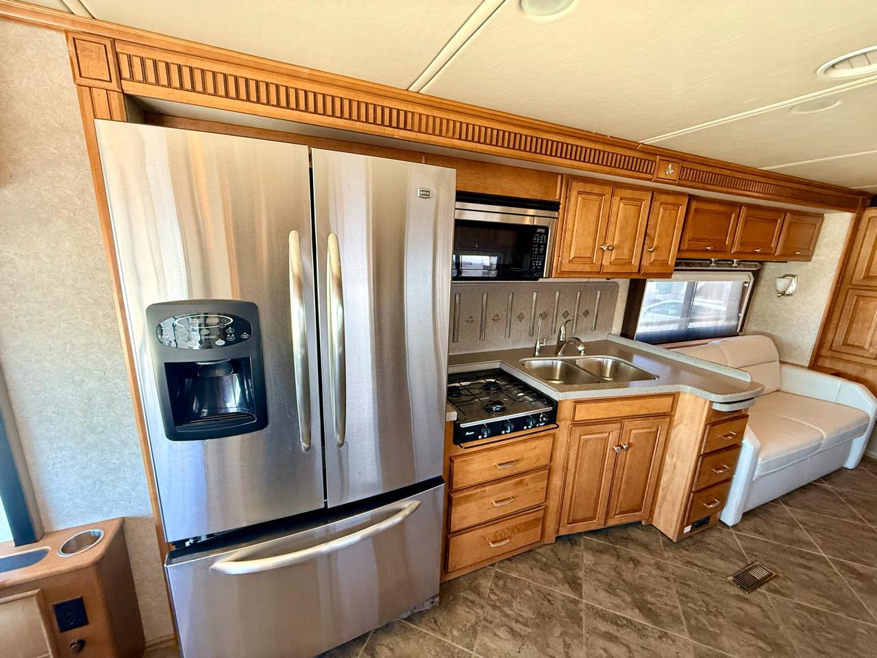 Winnebago Itasca  2011