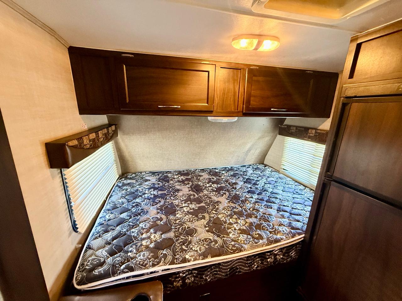 Pacific Coachworks Trailer Unknown  2017