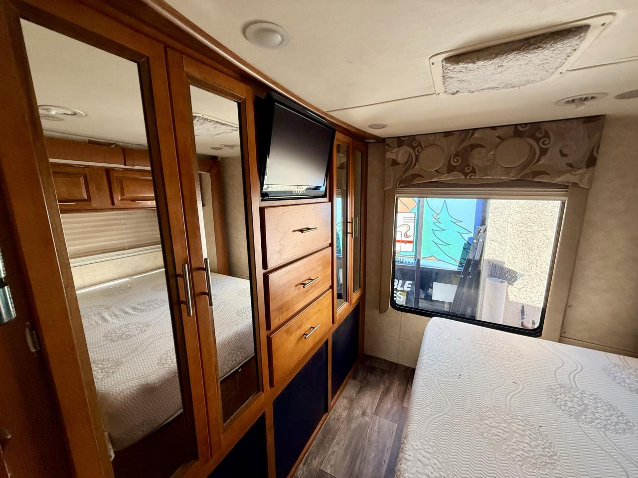 Ford Econoline E450 2012
