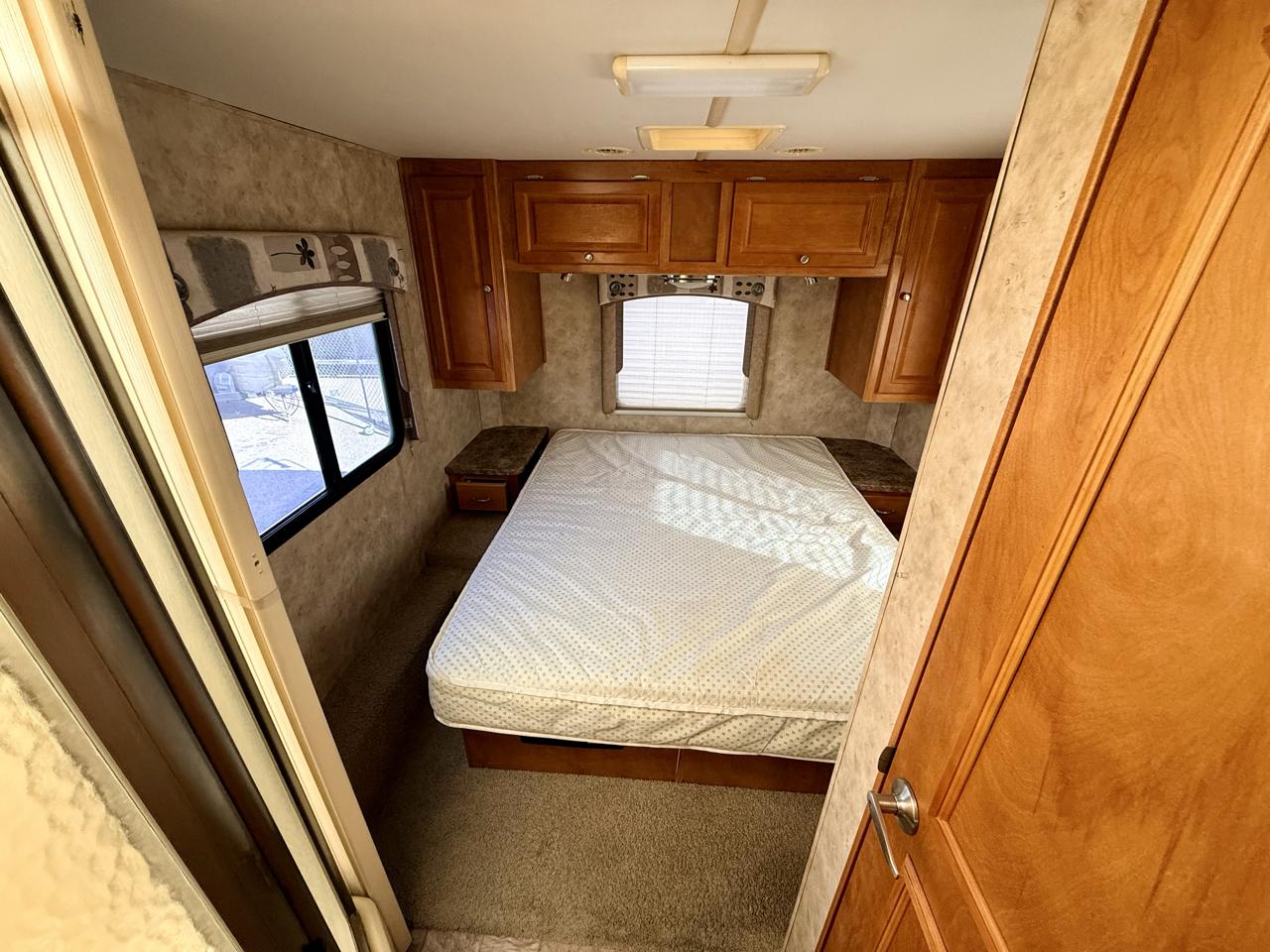 Ford Econoline E-450 2008