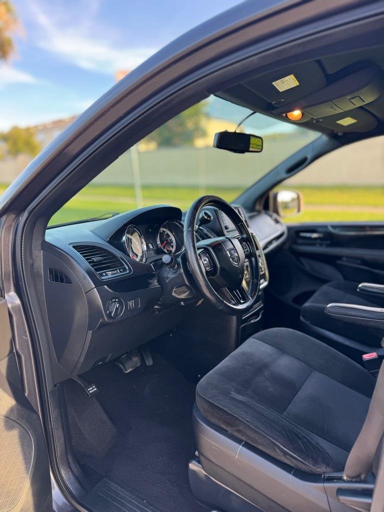 2016 Dodge Grand Caravan SE Plus - Photo 9