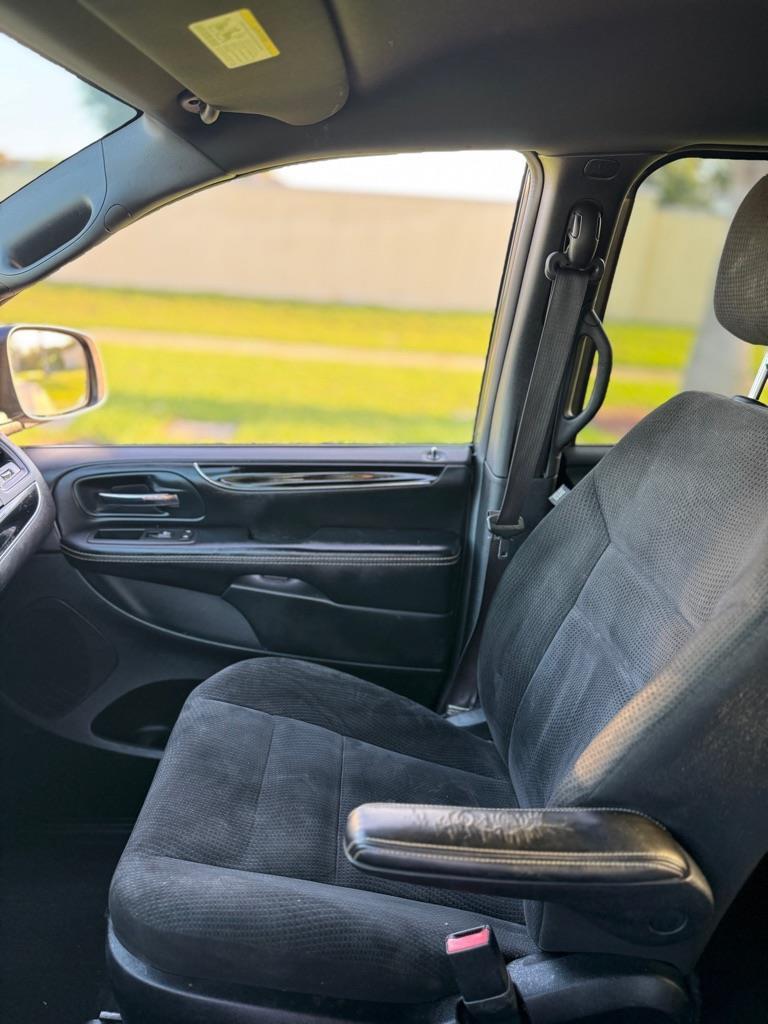 2016 Dodge Grand Caravan SE Plus - Photo 12