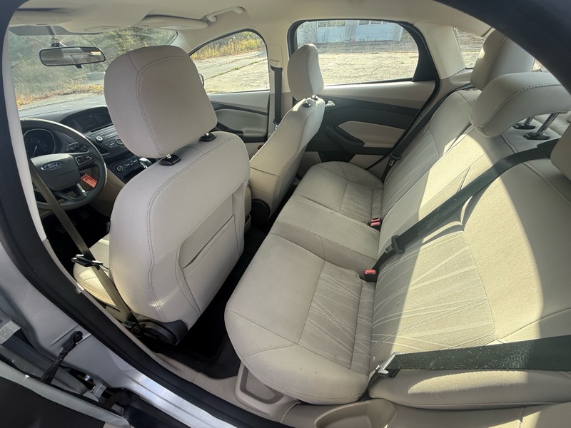 Ford Focus SE Sedan 2015