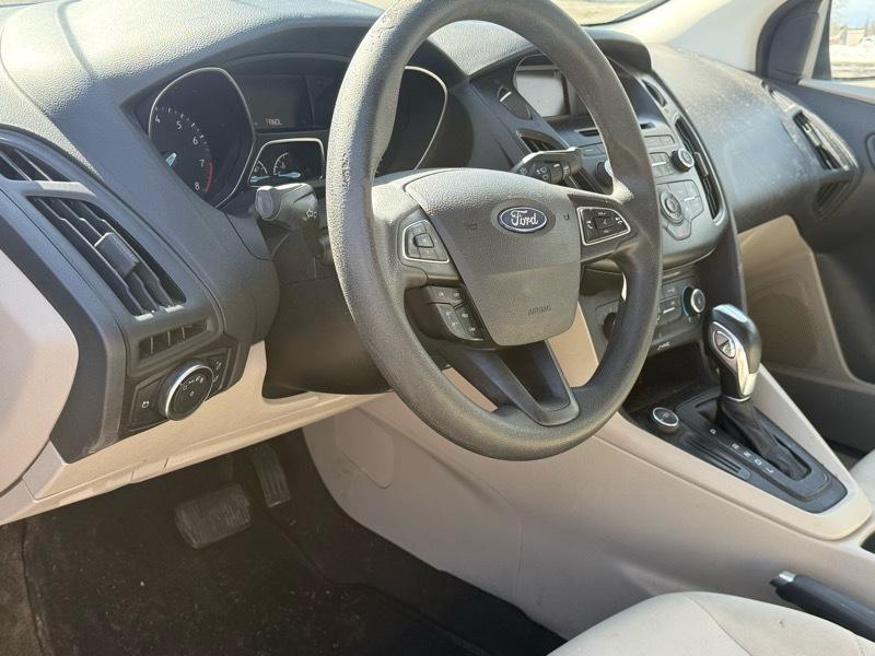 Ford Focus SE Sedan 2015