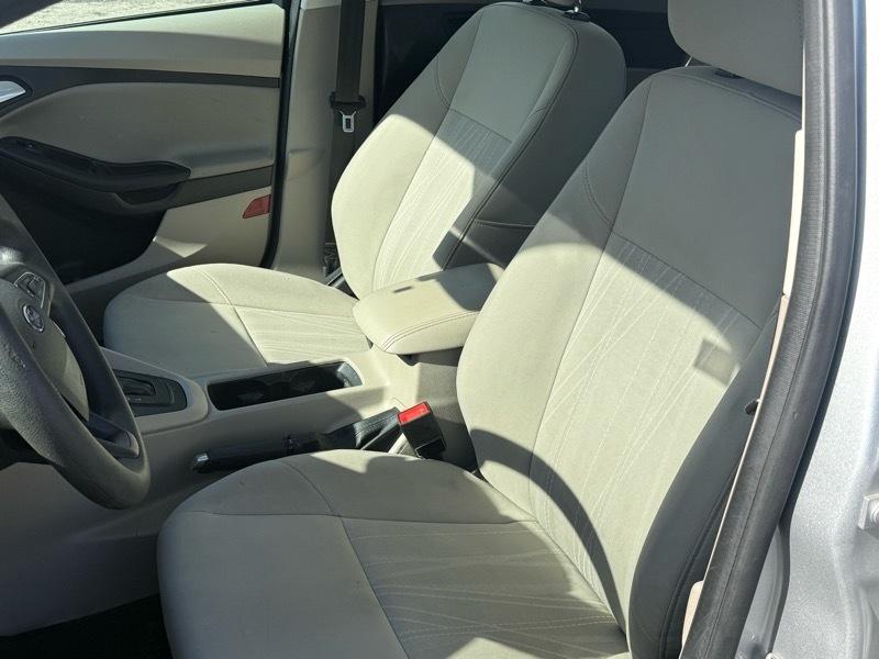 Ford Focus SE Sedan 2015