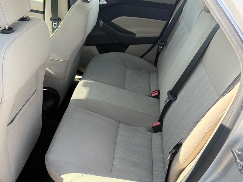 Ford Focus SE Sedan 2015