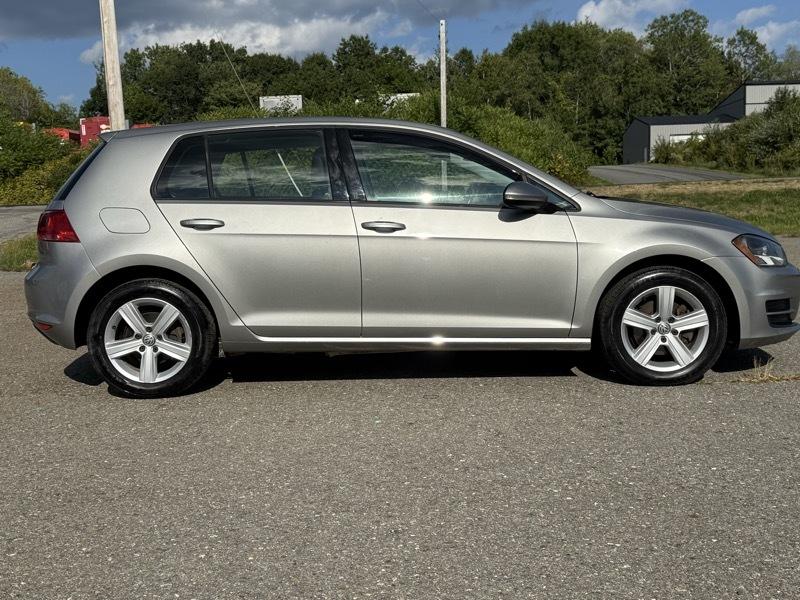 Volkswagen Golf TSI S 6A 2017
