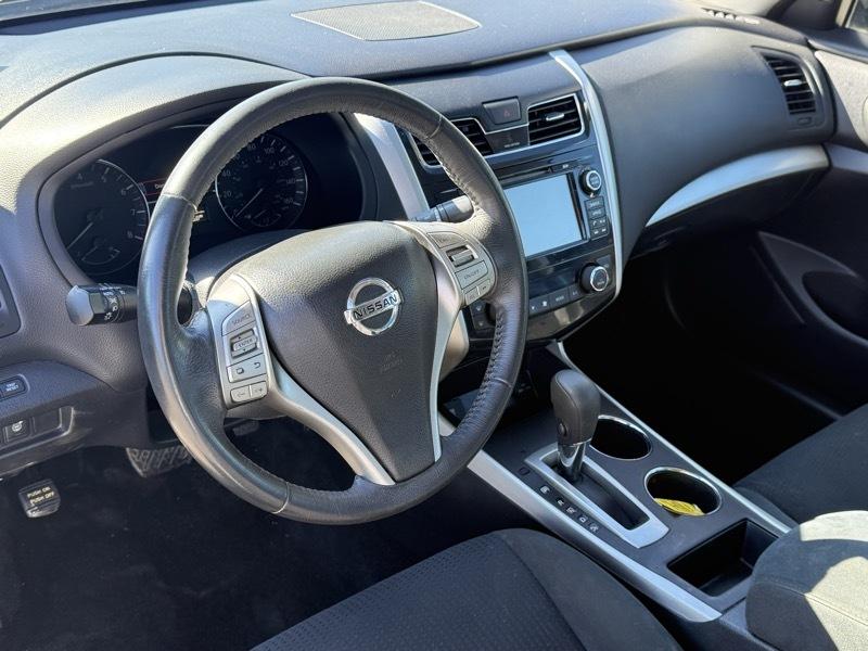 Nissan Altima 2.5 SV 2015