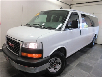 2020 GMC Savana Passenger RWD 3500 155" LT
