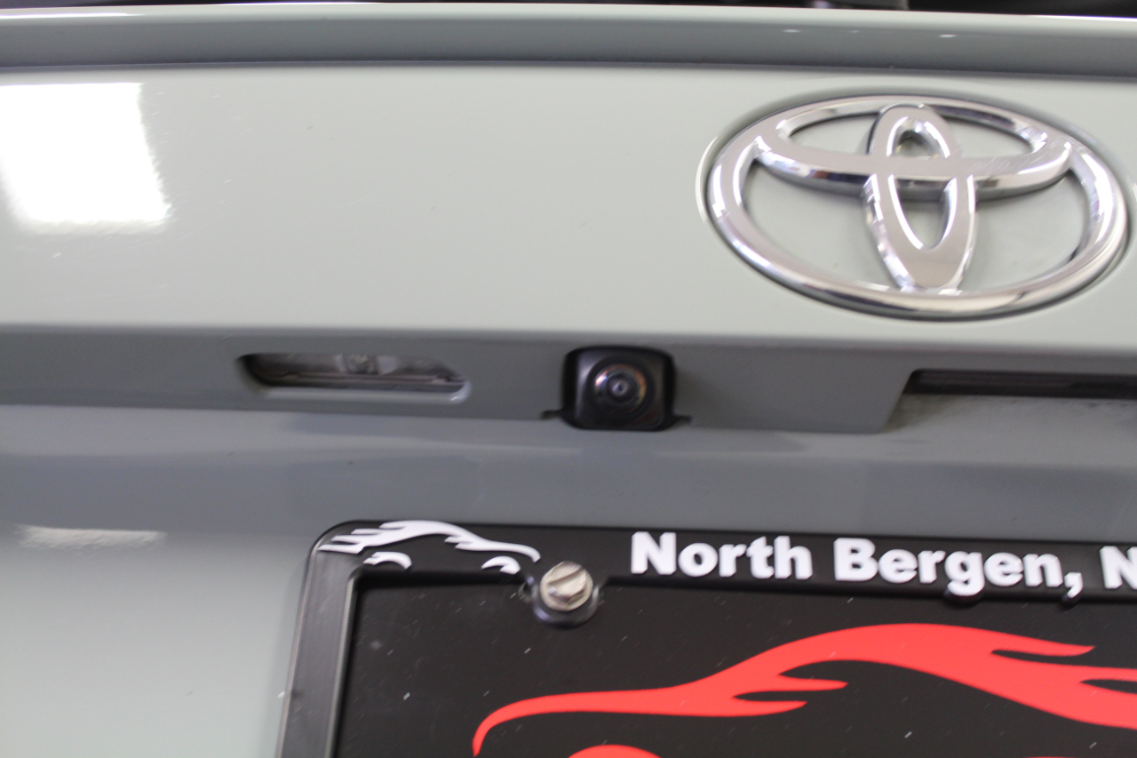 2021 Toyota RAV4 XLE photo 26